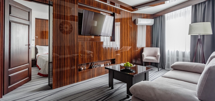 Hotel Tourist in Kyiv. Book a room with promotion 40