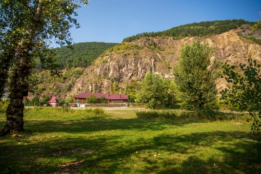 Комплекс Чорна Гора Виноградів. Відвідуйте по акції 5