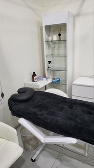Massage therapist Roman Karnaukh. Visit for a special offer 3