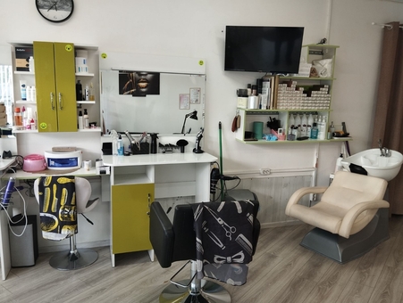 Beauty salon White Star. Visit with special offer 4