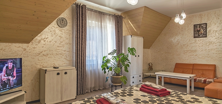 Отель Фавар в Сходнице. Отдыхайте по акции 18