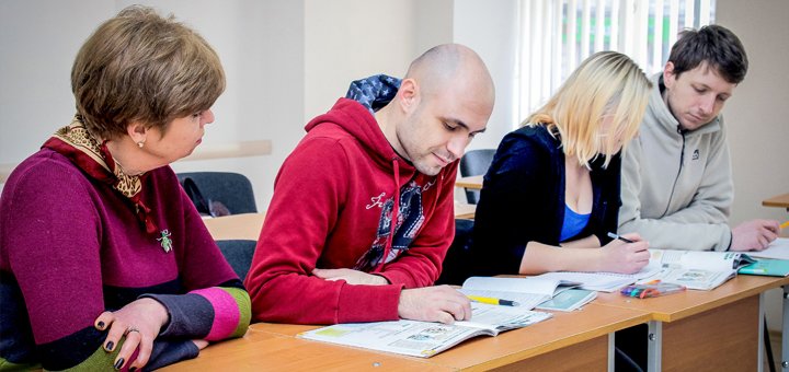 Услуги в школе иностранных языков «Clever school» по акции