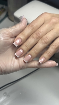 Студия маникюра Eremeeva Nails. Посещайте по акции 18