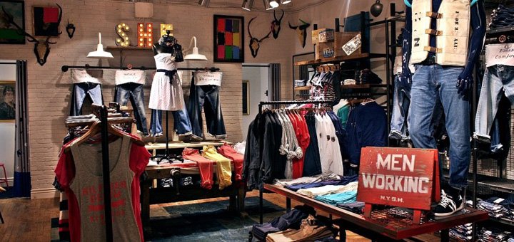 Скидки на весь ассортимент товара в магазинах «Hilfiger Denim»