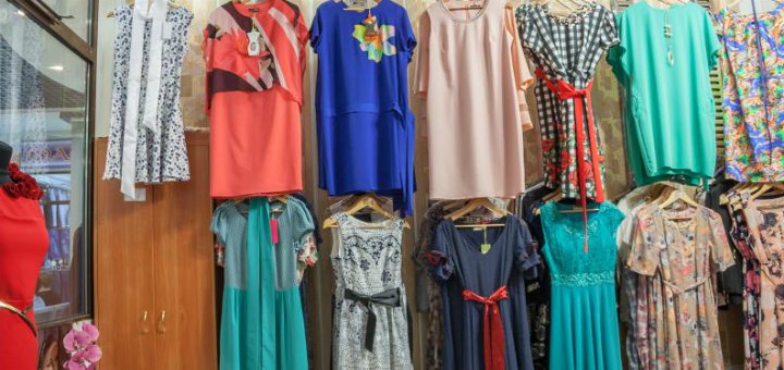 Low prices in the store "Verkhny Zhіnochiy Odyag"