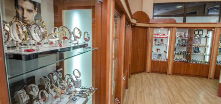 Знижки в магазині «швейцарські годинники»