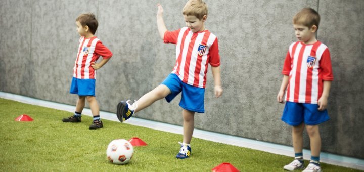 Дитячий футбольний клуб «Footballkids» відвідуйте по акції 2