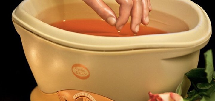 Парафінотерапія рук у салоні краси «Вікторія» у Маріуполі. Записуйтесь на процедуру зі знижкою.