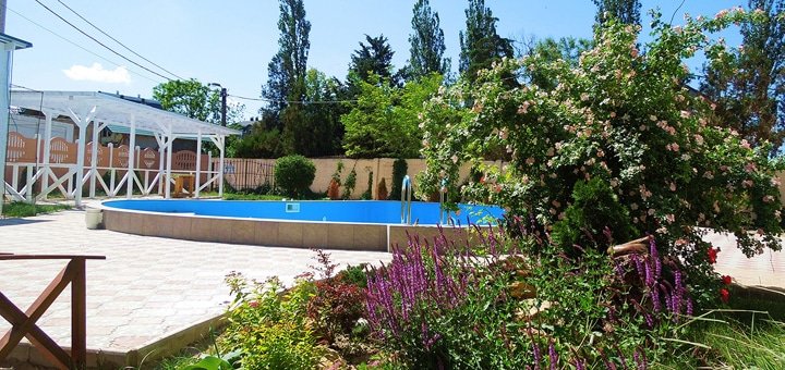 Discounts for holidays at the White Shark Hotel in Iron Port56