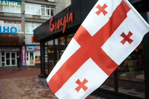 Інтер'єр ресторану «Georgia Чернігів». Знижки на бронь столиків
