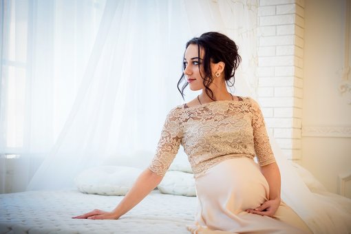 Фотосесія вагітних Одеса у «NinaAlexPhoto». Оплачуйте послуги фотографа за знижкою.