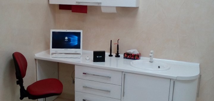 Стоматологические услуги в «ЭСТЕТ Премиум» в Киеве со скидками