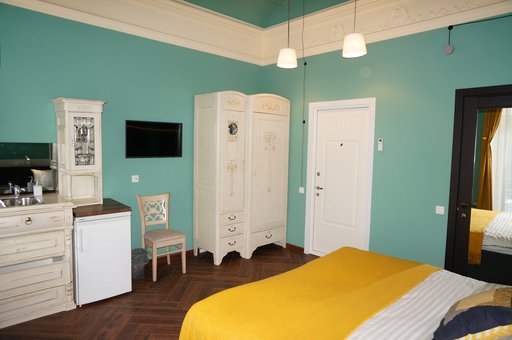 Studio room with a kitchen at the Michelle hotel in Odessa. Book a room at a discount.