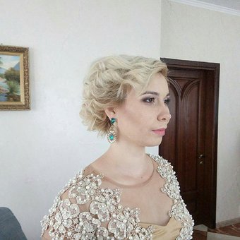 Festive makeup Kiev from make-up artist Irina Kostenko. Sign up to a makeup artist at a discount.