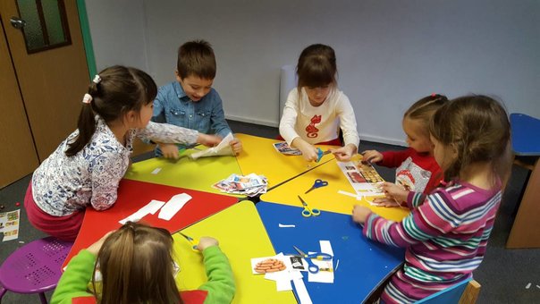 Private alternative school «Kid’Z Studio» on Poznyaky in Kiev. Book your child at a discount.
