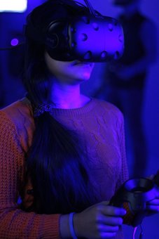 Virtual reality club "MirVR" in Odessa. Book the time of the game for the promotion.
