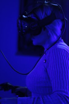 Virtual reality club "MirVR" in Odessa. Book the time of the game for the promotion.
