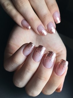 Покриття нігтів шелаком у салоні «Beauty Pro» у Харкові. Замовляйте зі знижкою