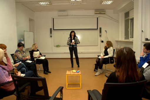 Тренинги по ораторскому искусству от арт-бизнес-тренера Елена Жаворонкова по всей Украине. Заказывайте по акции