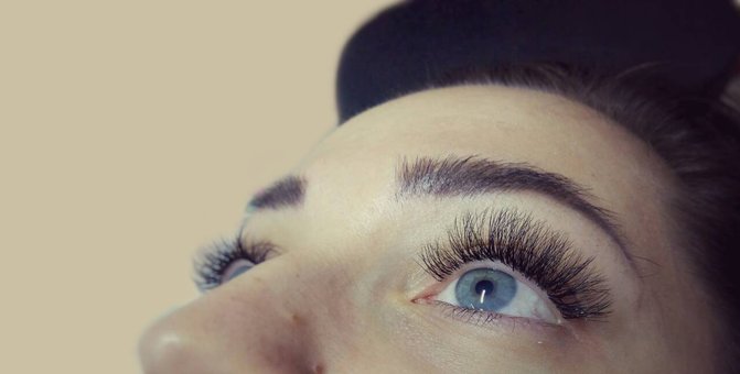 Об'ємне нарощування вій у Beauty-Room by Yana Bessarab у Дніпрі. Записуйтесь на курси зі знижки.