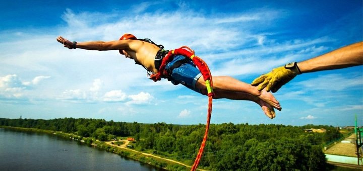 Discount on the jump from the pedestrian bridge from &quot;no mezh&quot;