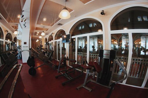 Gym at the londonskaya hotel in odessa. order with a discount