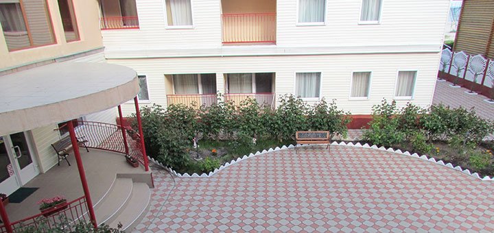 Discounts for holidays in the odyssey hotel in the iron port2