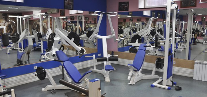 Тренажерный зал в фитнес-клубе «Fitness sport style». Записаться по акции на Туполева