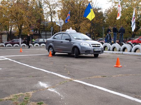 Driving courses "Constanta-GS" in Kiev. Pay at a discount.
