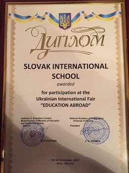 Certificate «Slovak International School» in Slovakia. Sign up for courses on the stock.
